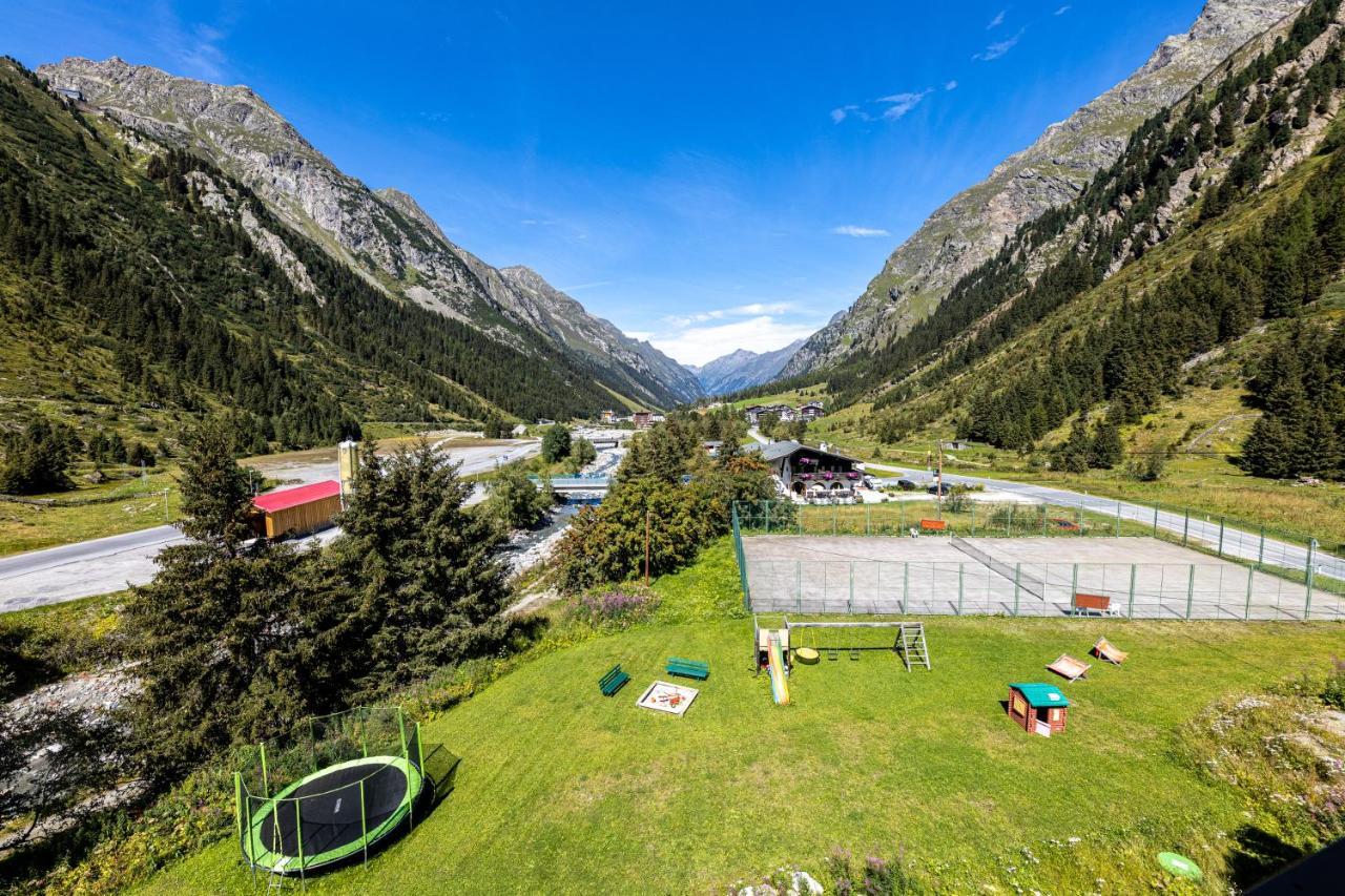 Hotel Gletscherblick Sankt Leonhard im Pitztal Exterior foto